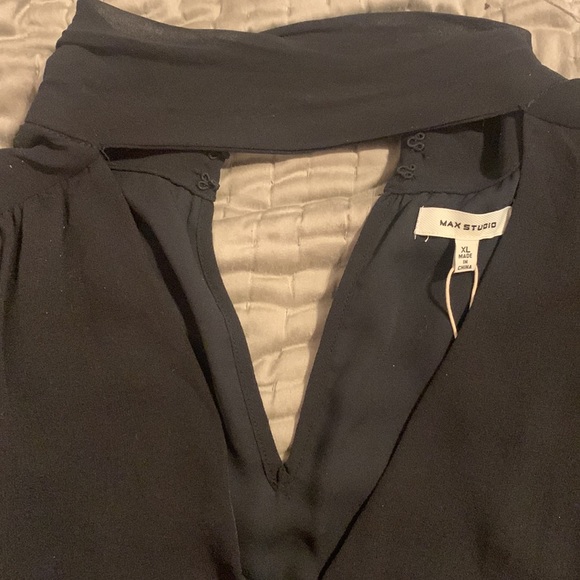 Max Studio top - Picture 9 of 11